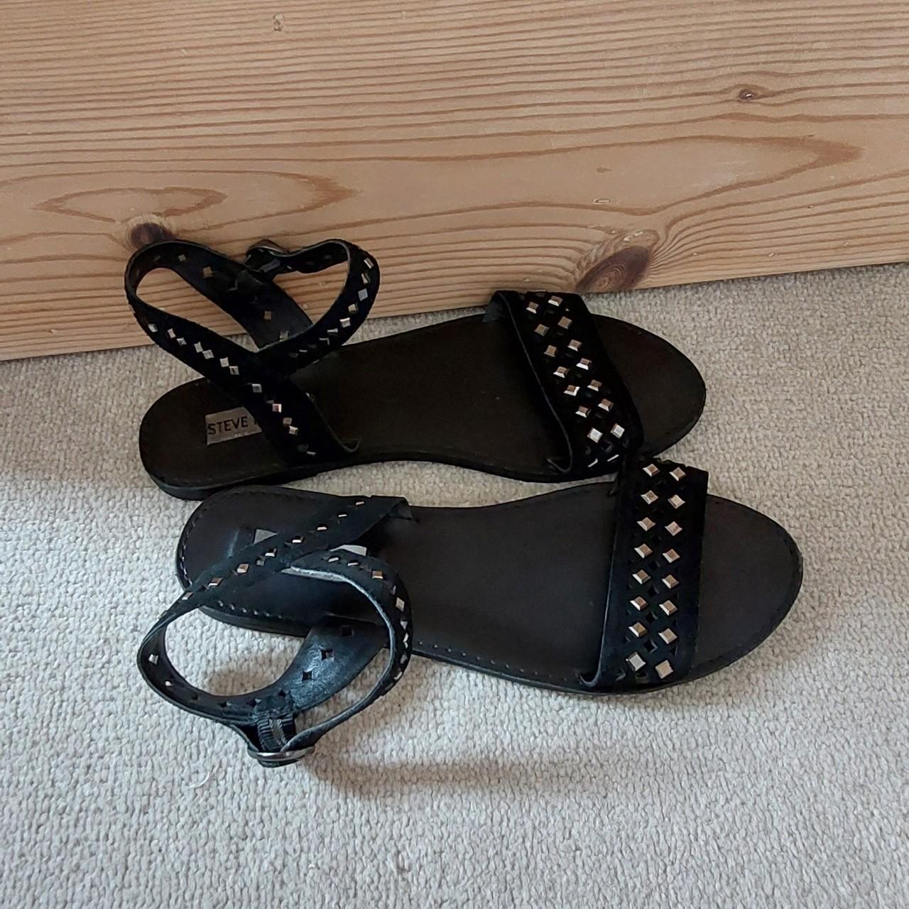 steve madden studded flat sandals