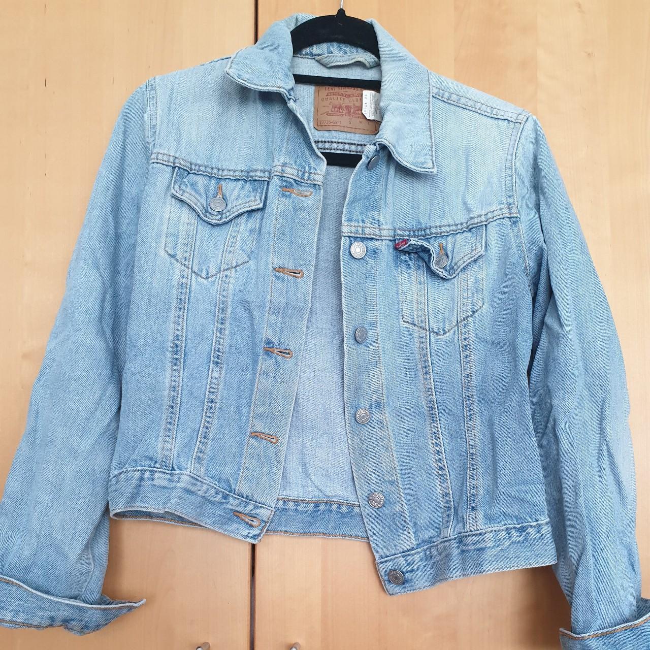 Levi's Women's Jacket | Depop