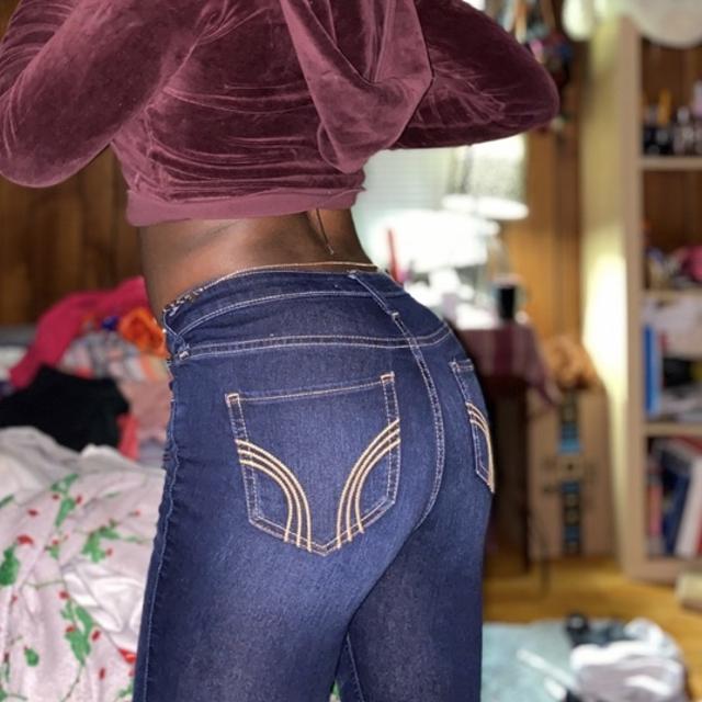 Dark blue Hollister skinny jeans Jeans are so cute - Depop