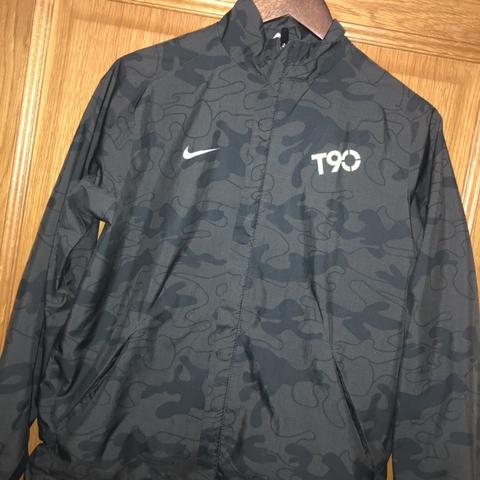 Jaket clearance nike t90