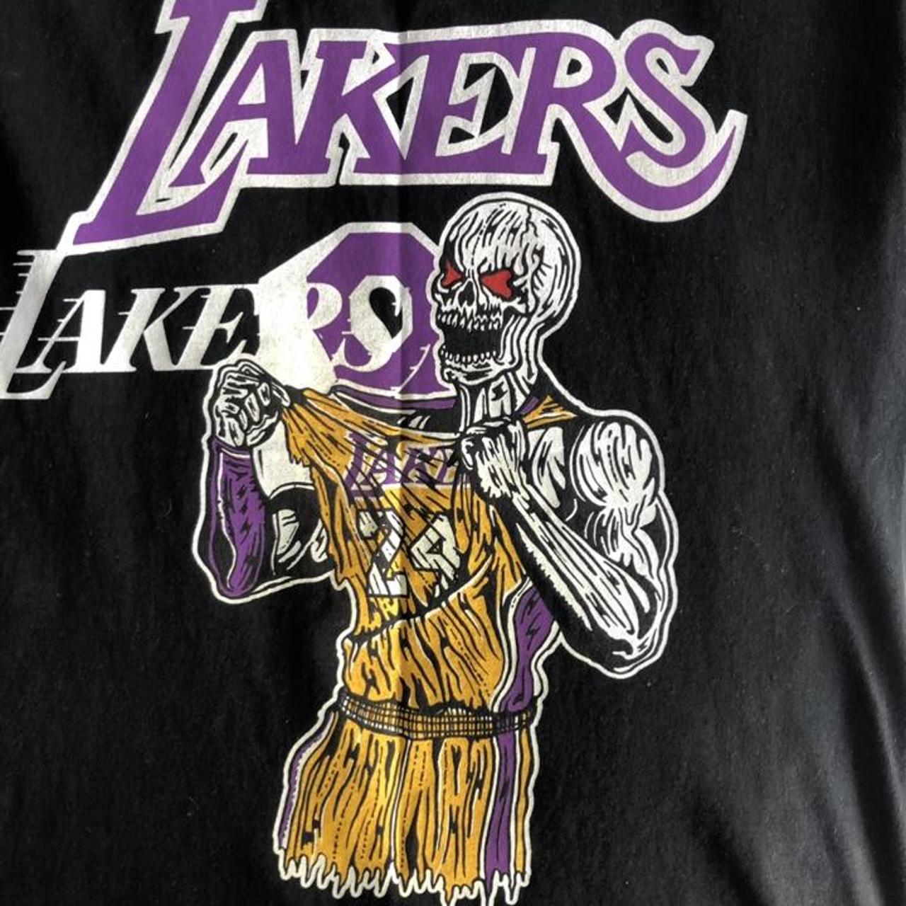 Warren Lotas Kobe Bryant Lakers Memorial Sweatshirt - Yeswefollow