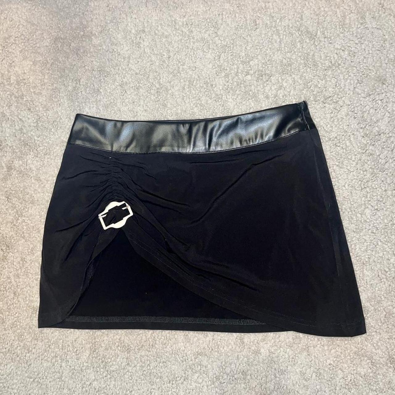 I.AM.GIA Women's Black Skirt Depop