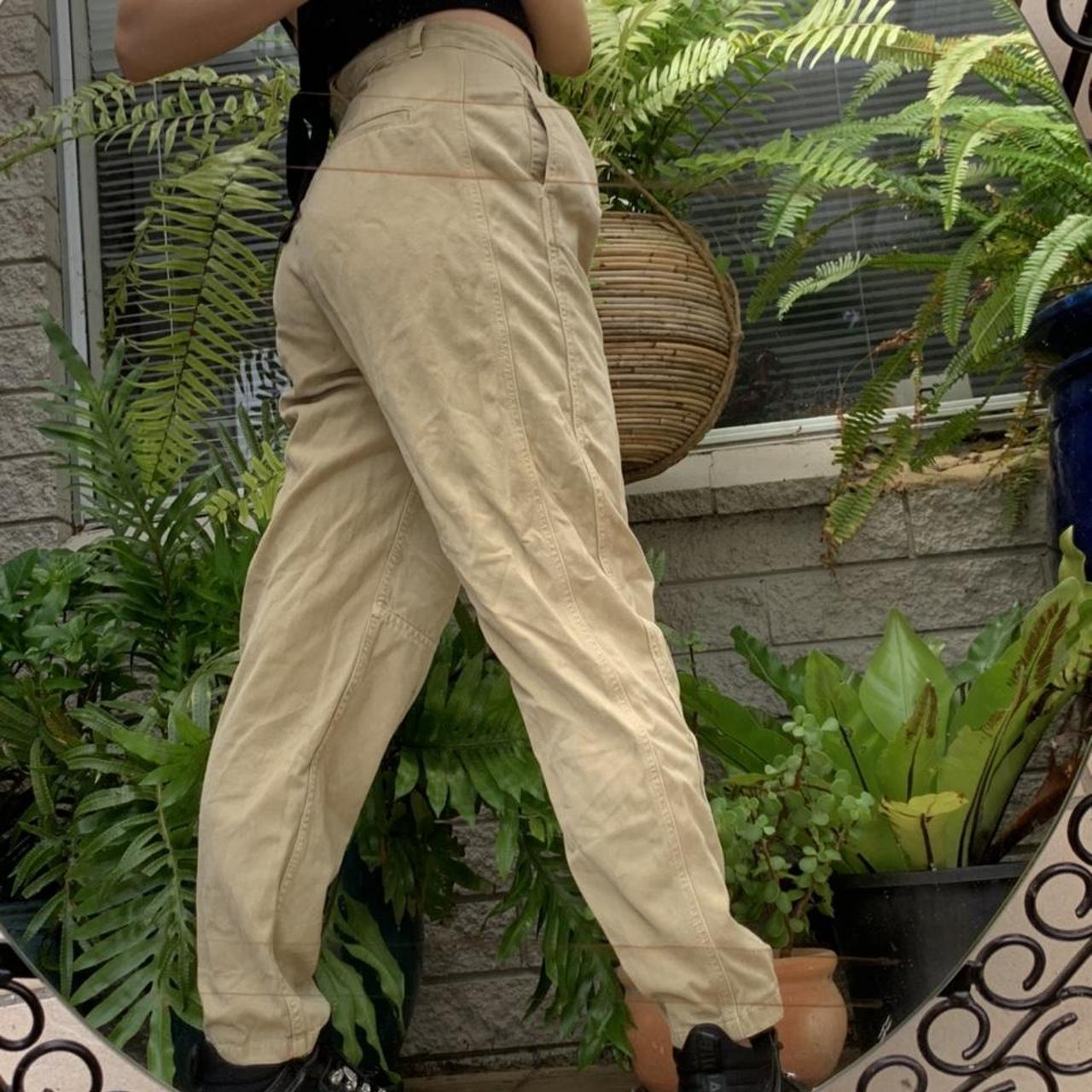 High Waisted Button Up Zara Woman Beige Pants 🤎🌼🥂 • Depop 1063