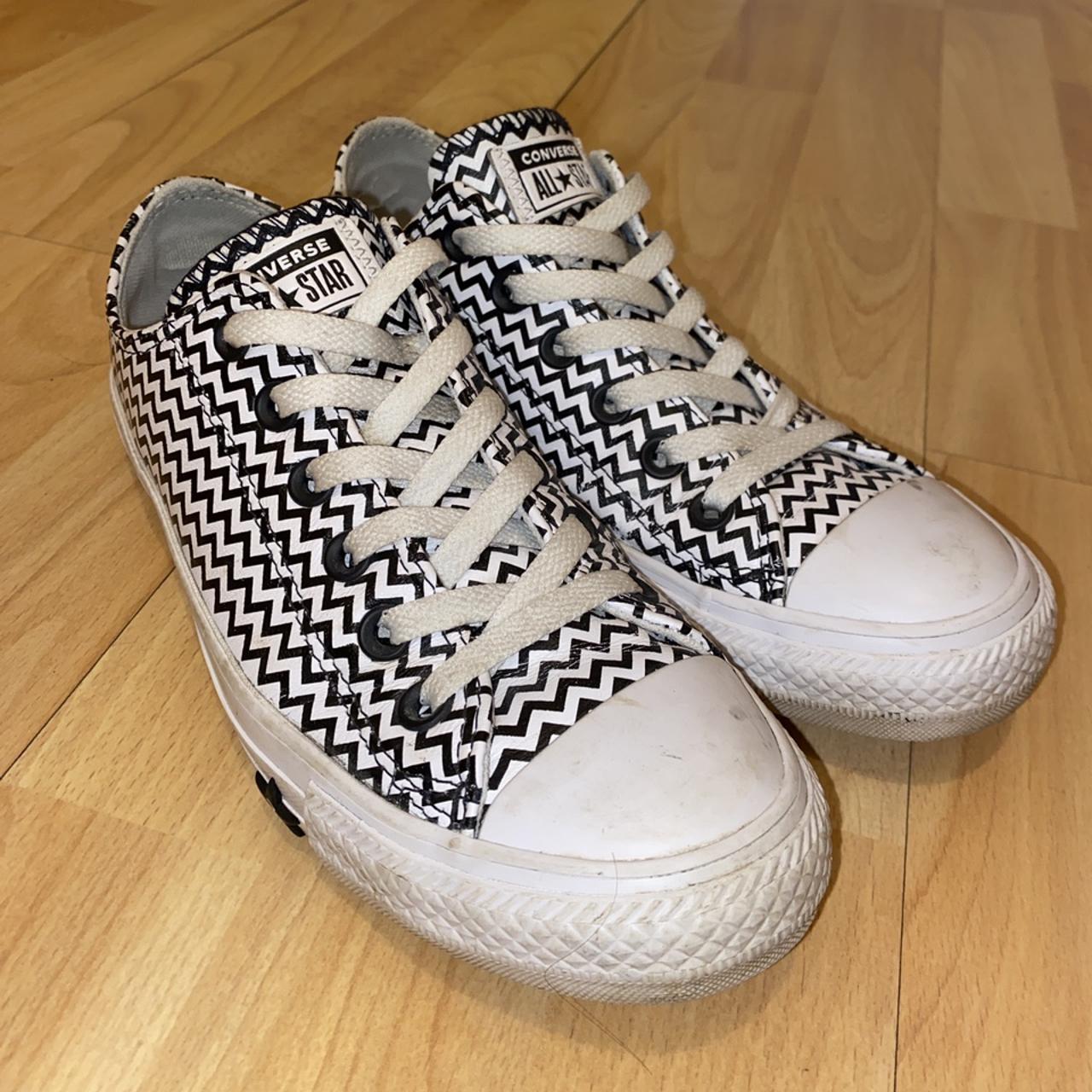 Converse zig zag stripe trainers, size 5. Bought for... - Depop
