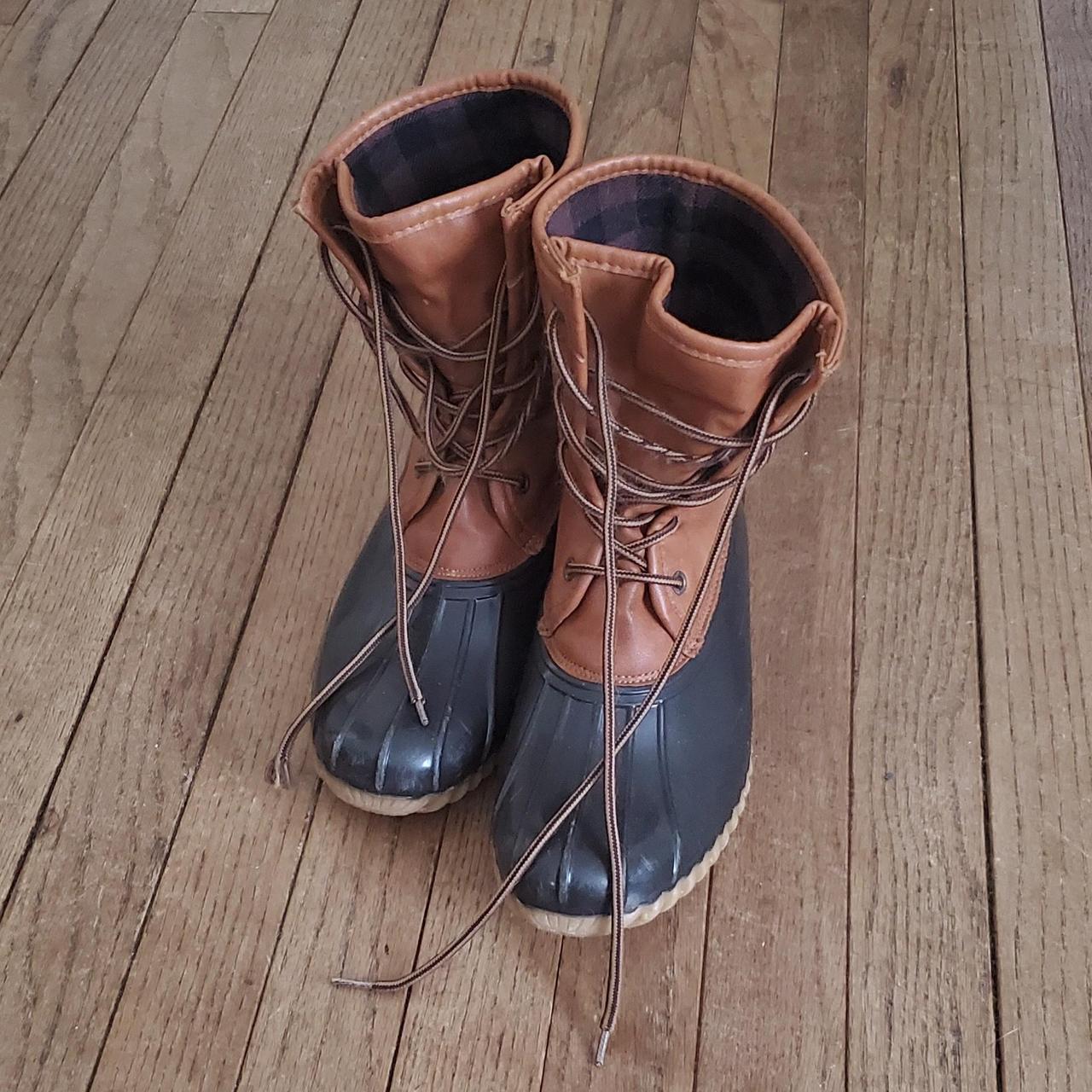 Women's Black and Tan Boots | Depop