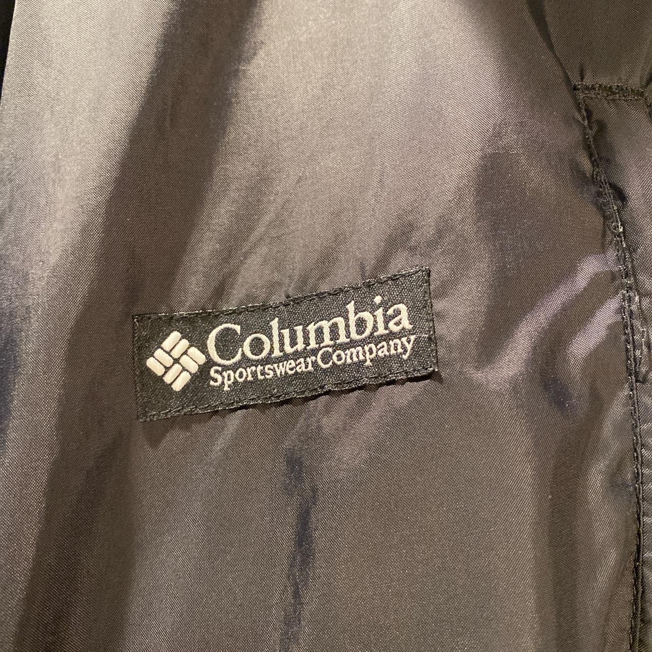 Vintage Columbia puffer black with fleece lining... - Depop