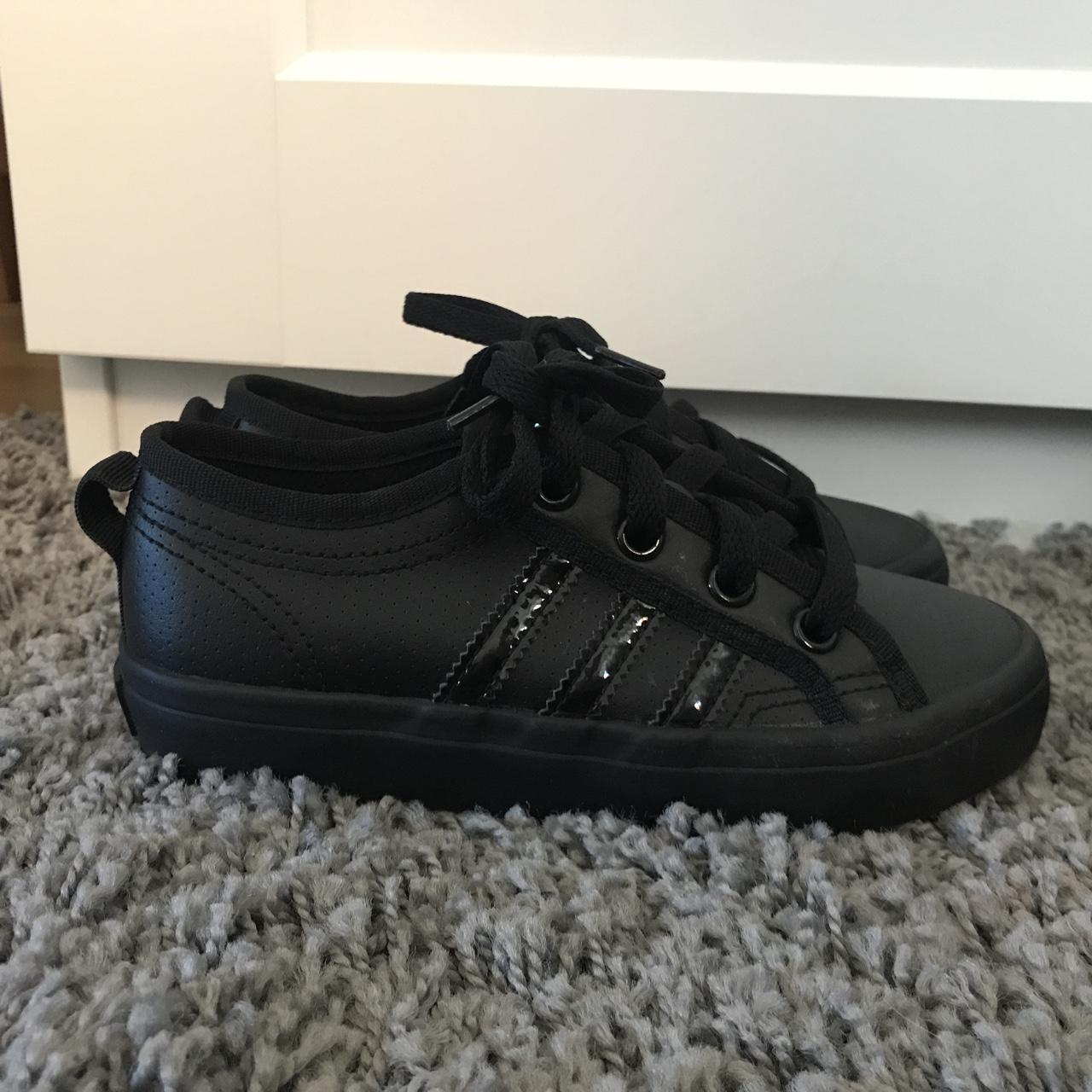 Black adidas best sale trainers size 5