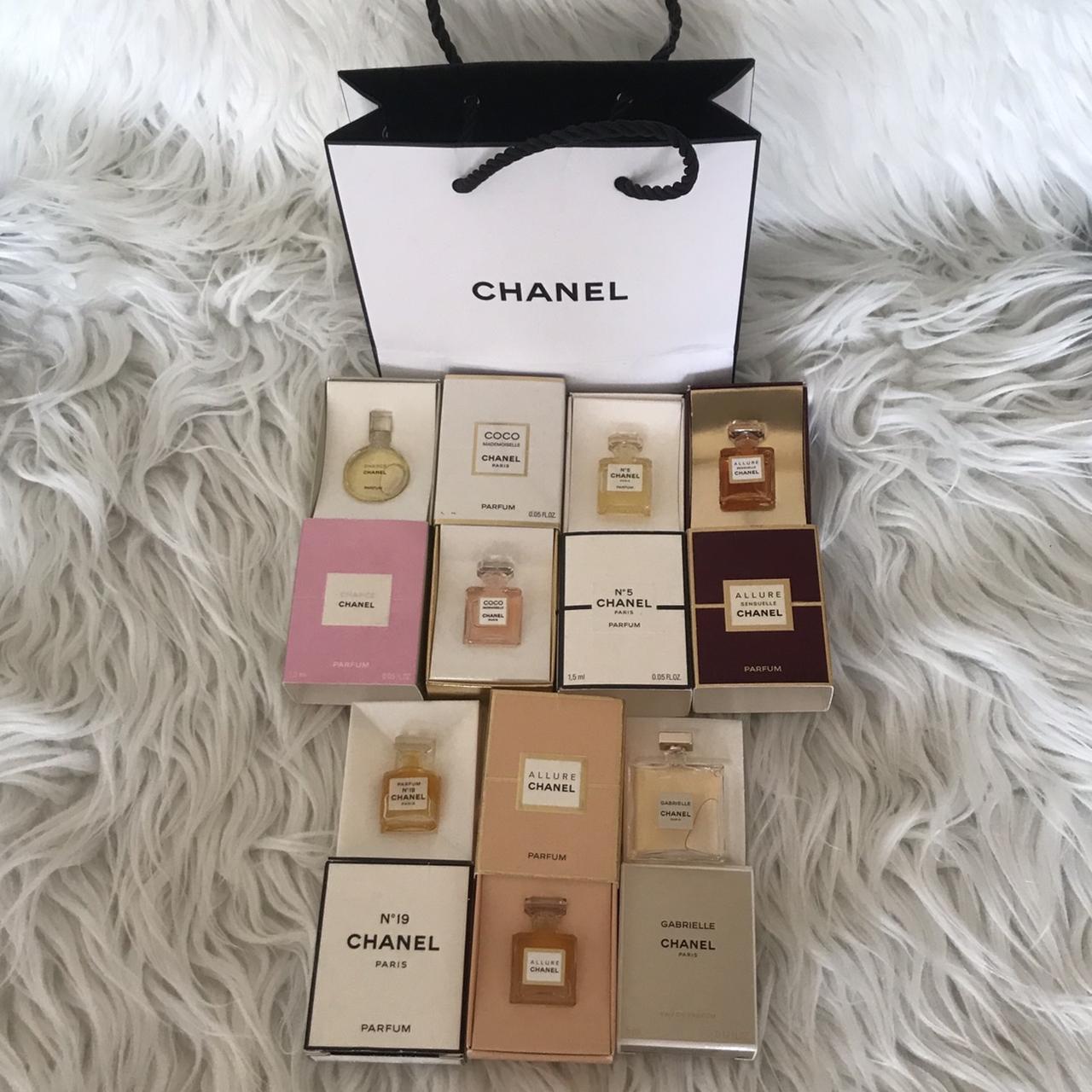 7 pieces Chanel Miniature Parfum Collection Set - Depop