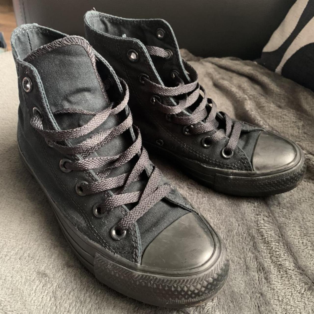 black converse size 4 uk
