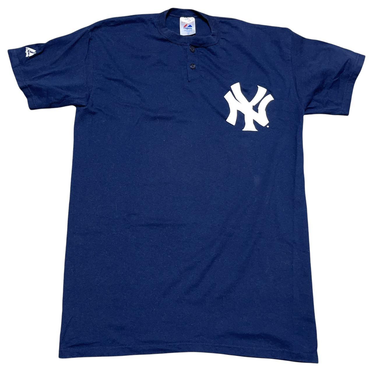 Yankees tee 2 sided graphic tee shirt Nice 2 button... - Depop