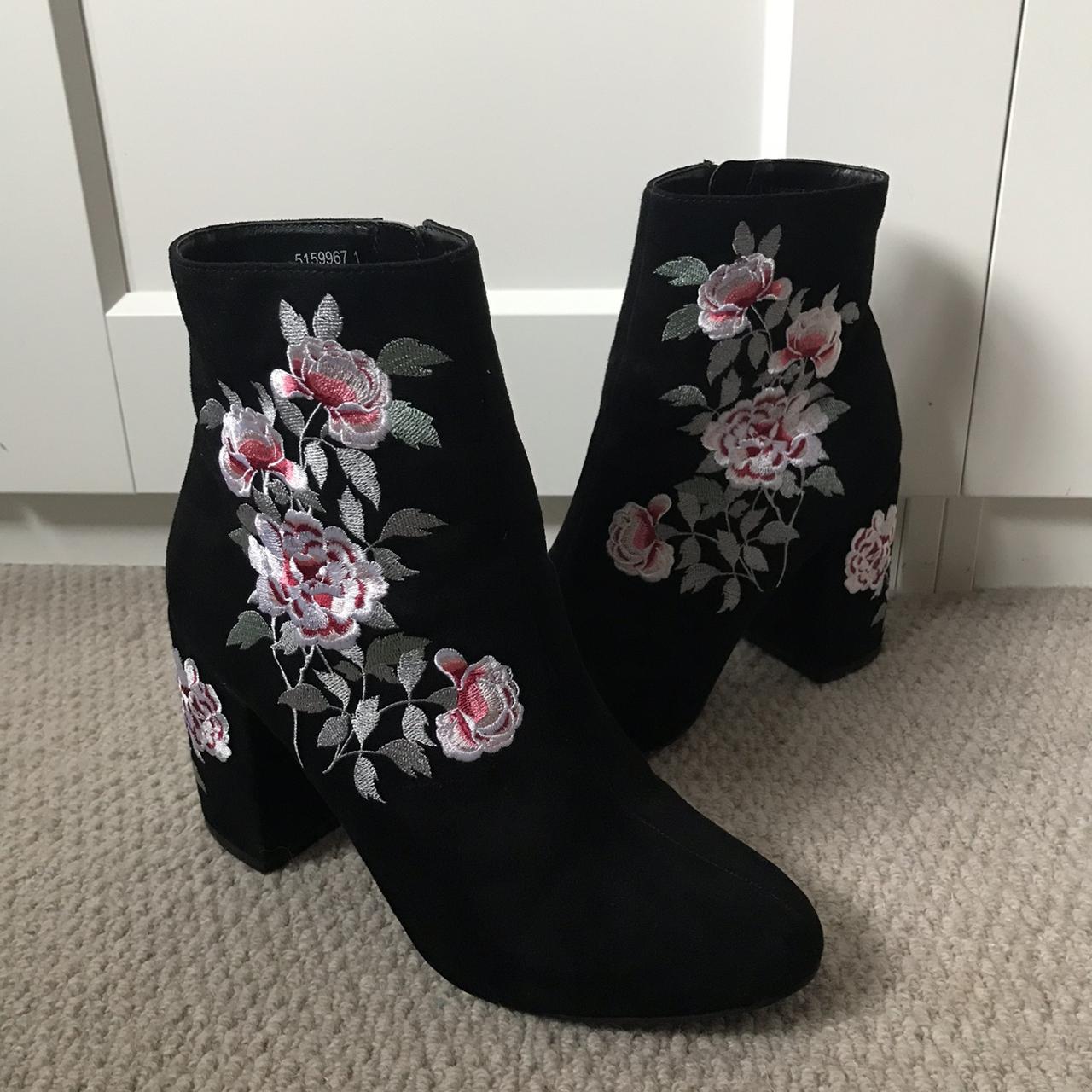 New look lilac sales boots