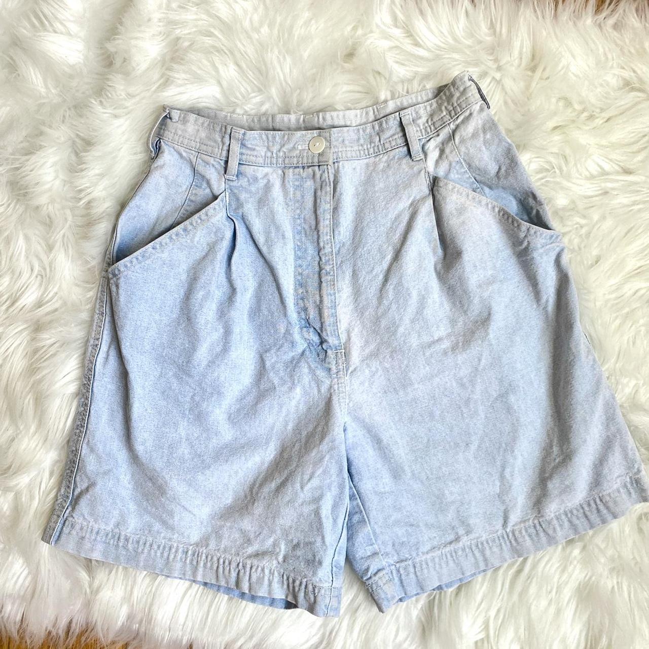 Vintage mom shorts! Nice pair of lightwash &... Depop