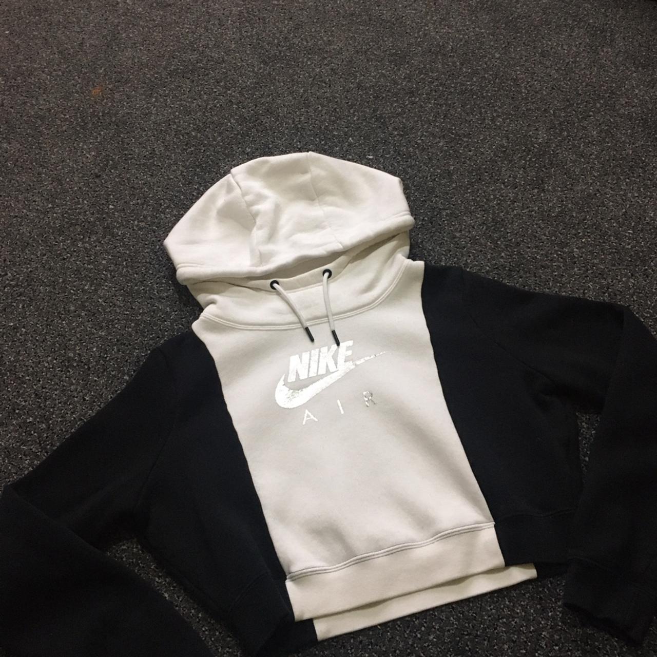 cropped nike air hoodie