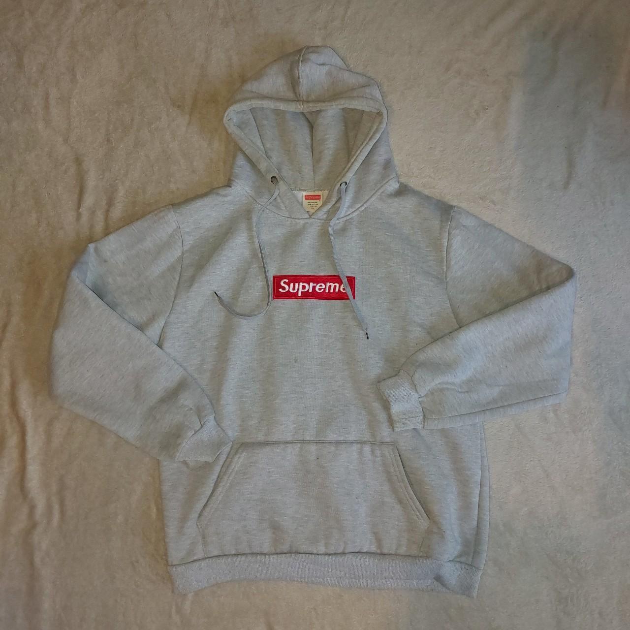 Supreme Women's Hoodie | Depop