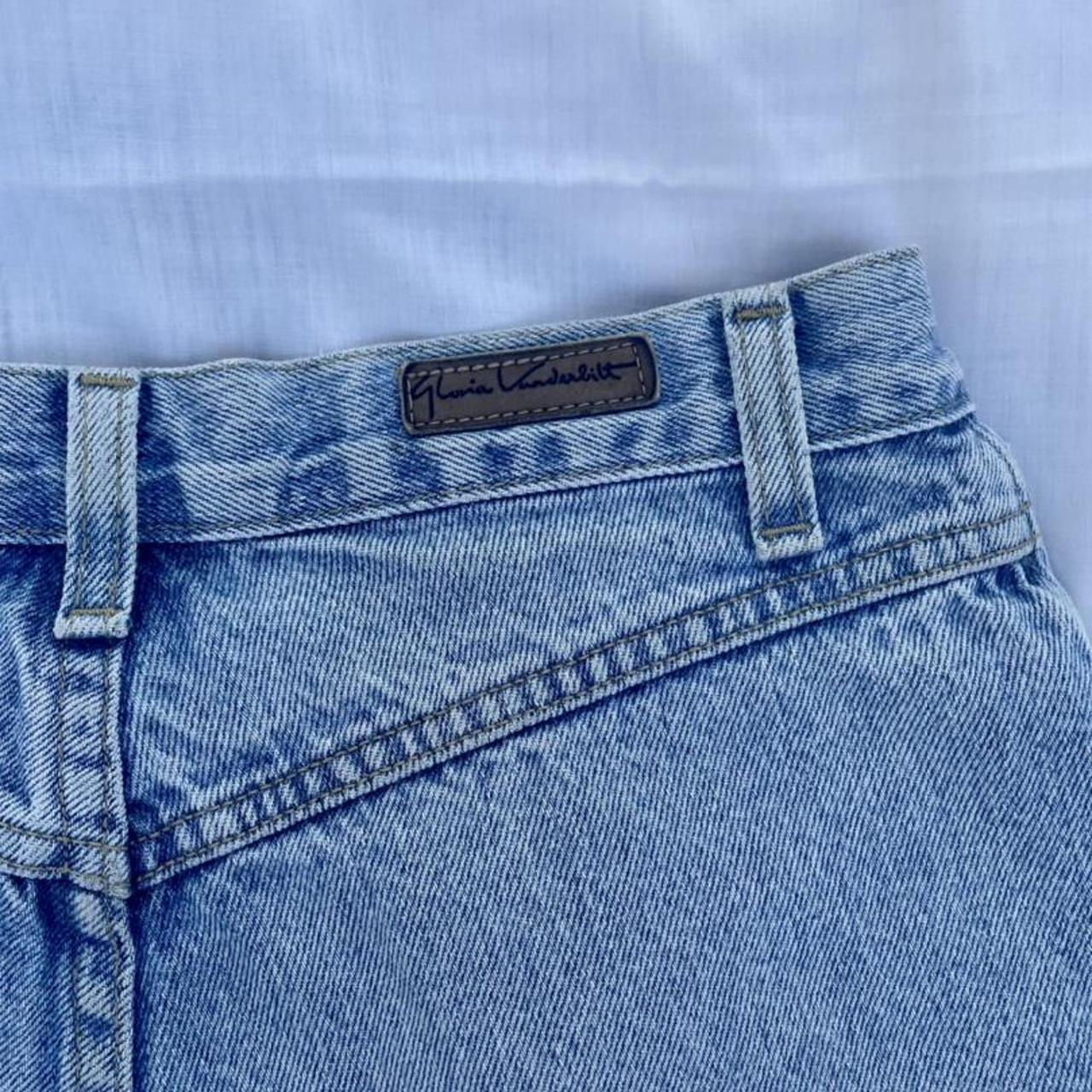 vintage Gloria Vanderbilt jean shorts Size: marked... - Depop