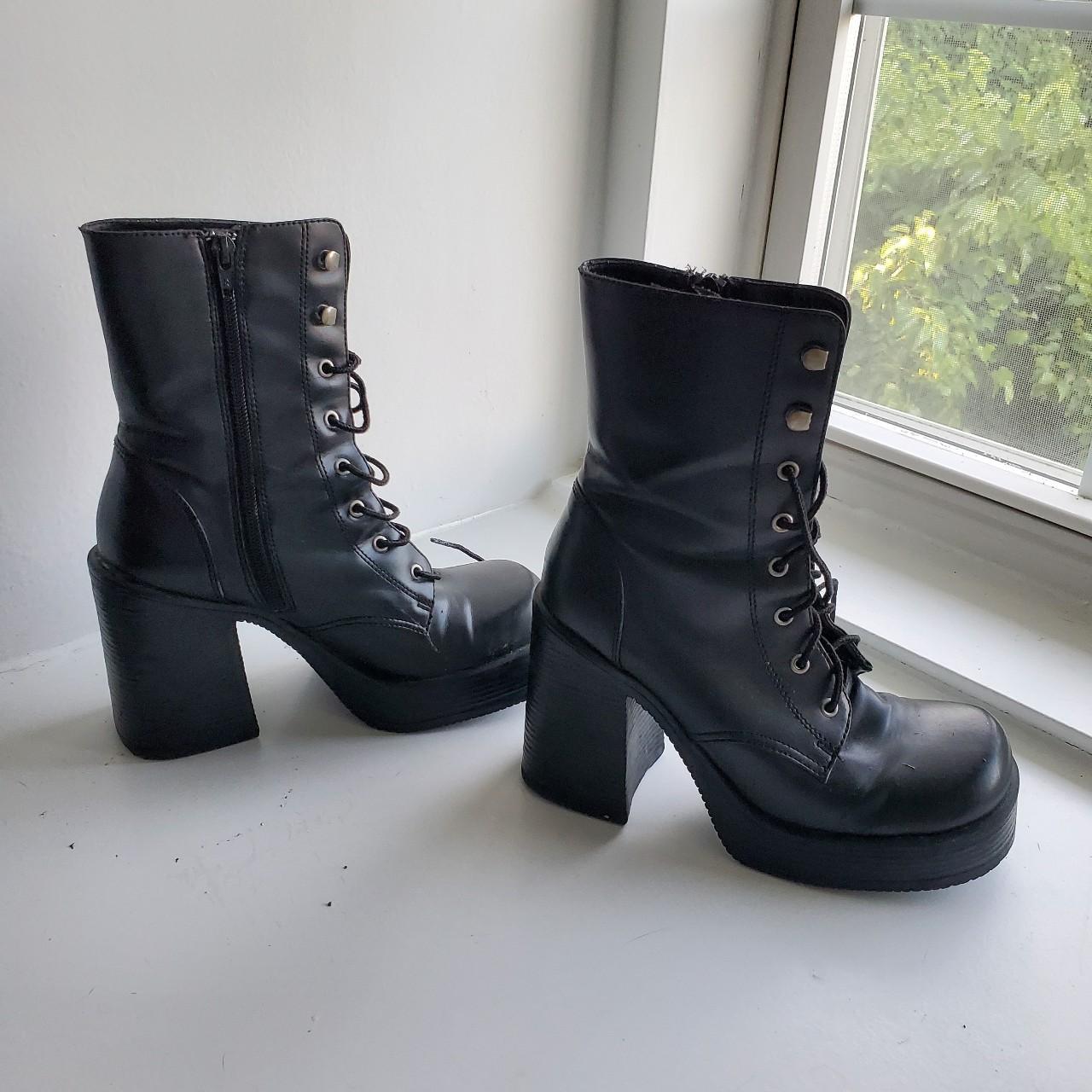 mudd chunky heel boots