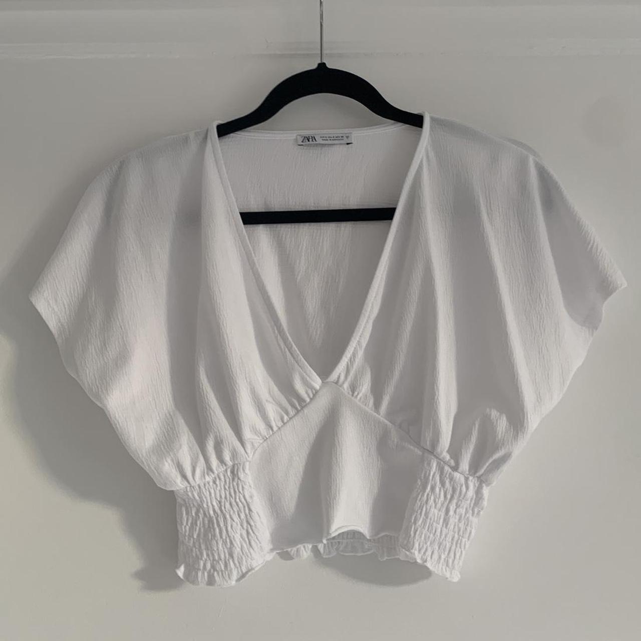 Most adorable white cropped top from Zara. Really... - Depop