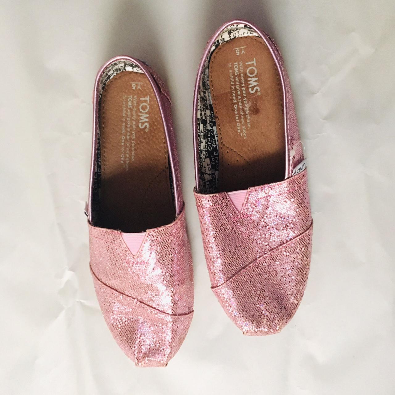 Pink cheap glitter toms