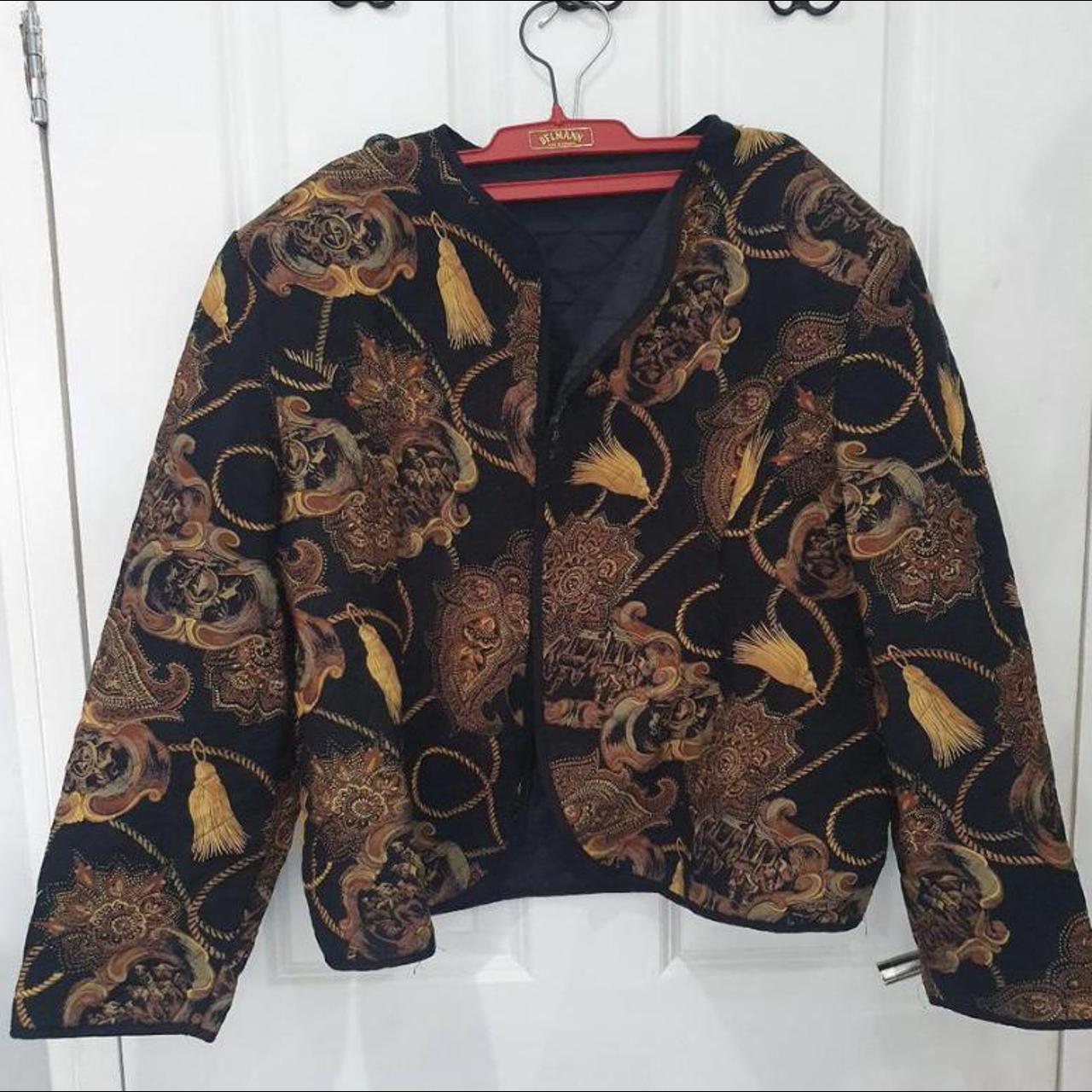 Quilted vintage cropped boho jacket. Would fit size - Depop
