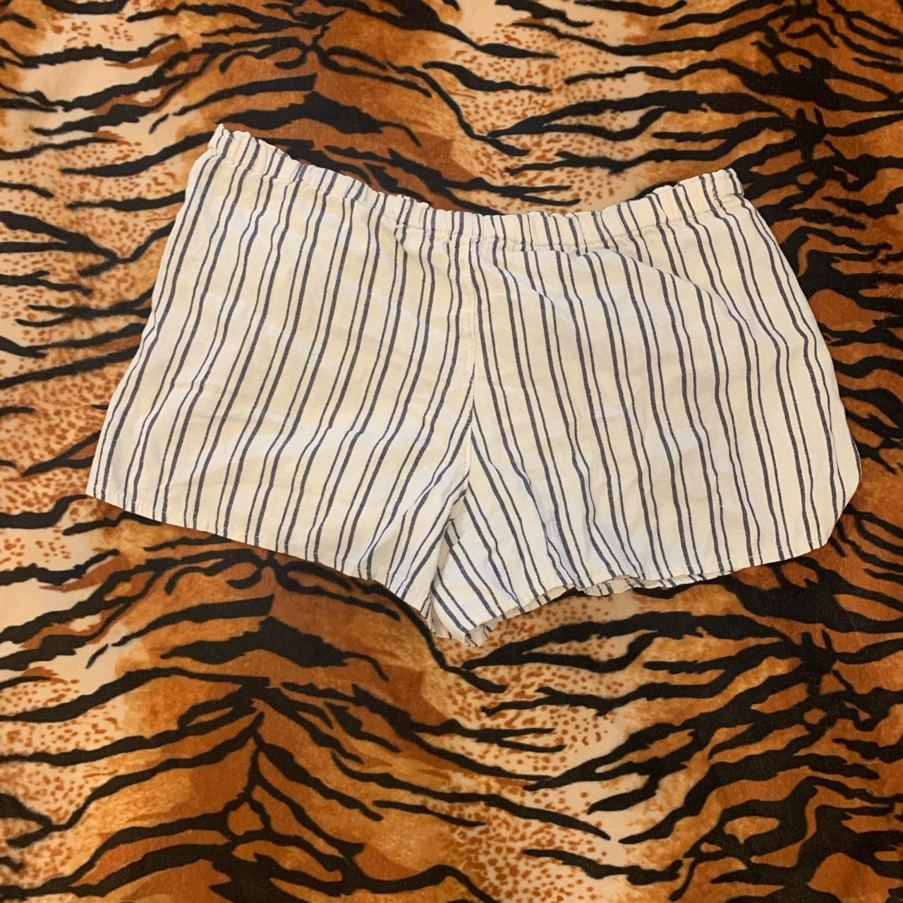 brandy stripe shorts - Depop