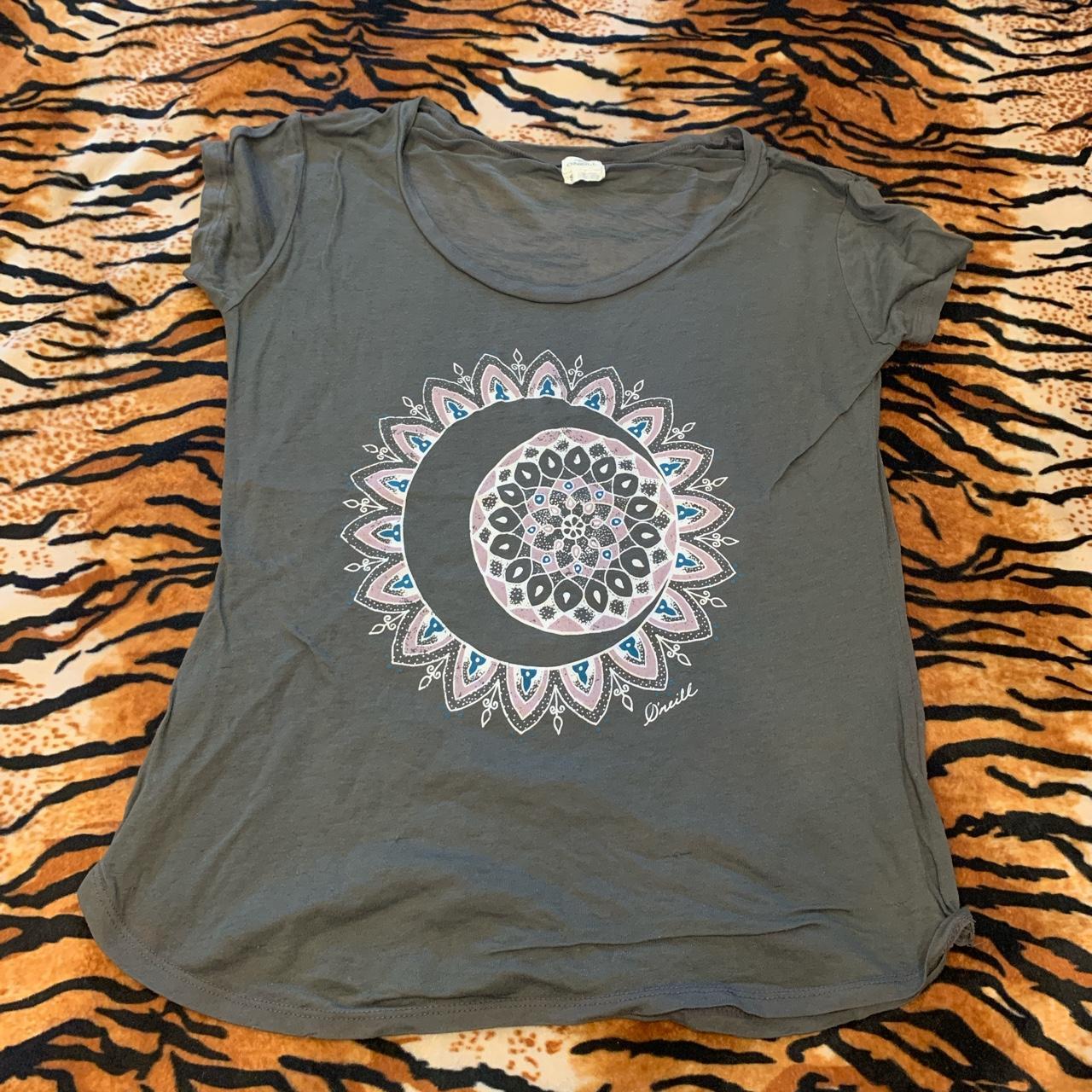 Billabong Women's T-shirt | Depop