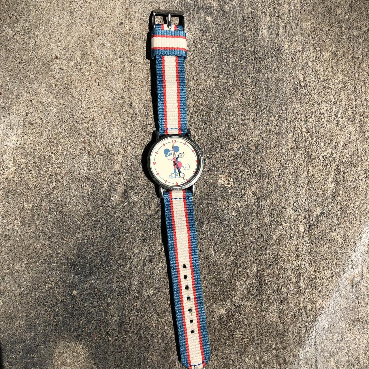 【DISNEY】★Mickey Mouse Watch OW016DY Natoband RARE DISNEY MICKEY MOUSE THROUGH THE YEARS LIMITED RELEASE