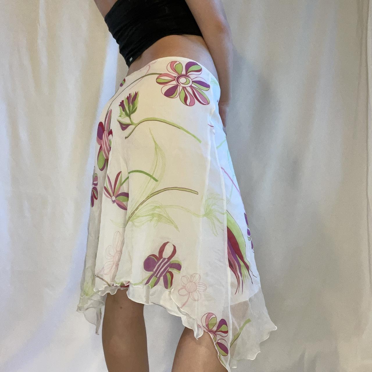 Product Image 1 - white floral midi skirt 

the