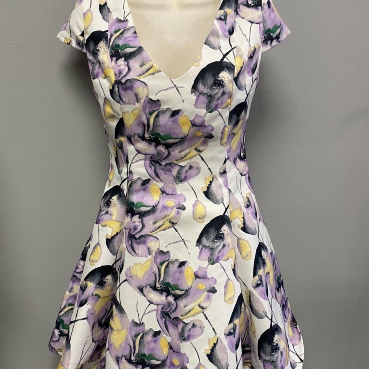 Product Image 1 - True Decadence Women’s Floral Fit