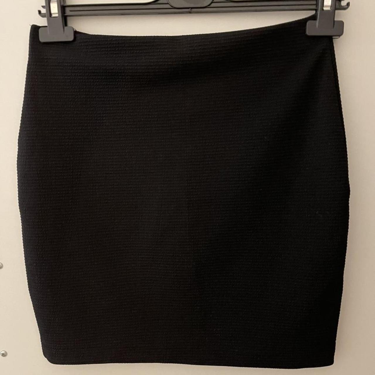 Black H&M mini skirt Miniskirt in perfect condition... - Depop