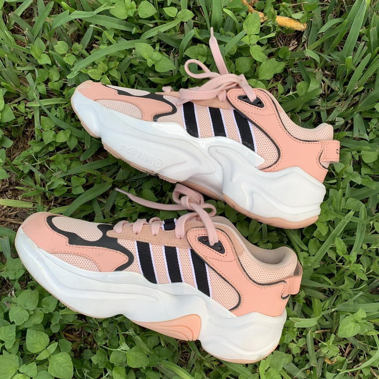 sneakers femme refine adapt adidas