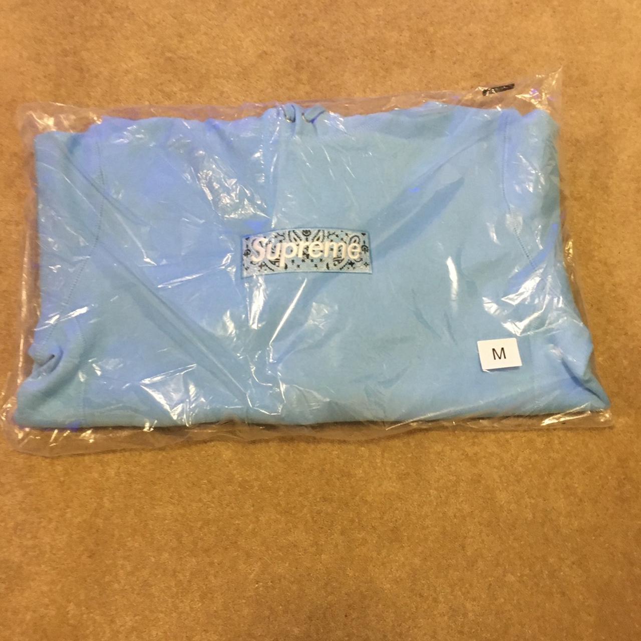 Supreme Bandana Box Logo Hoodie (light blue, M)