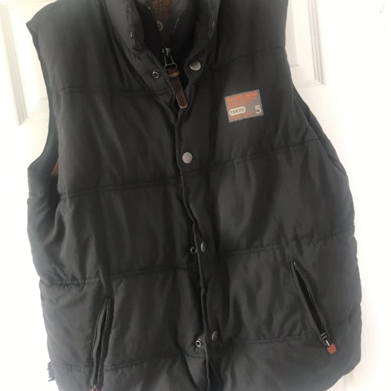 Superdry Gilet - Depop