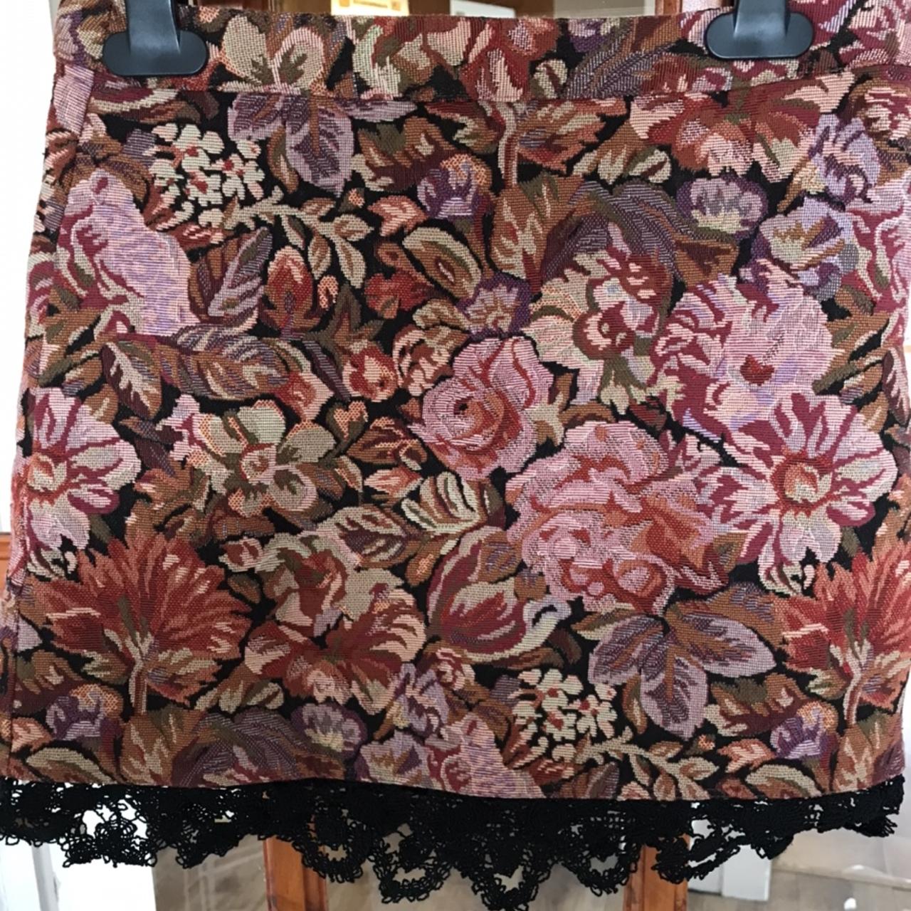 Topshop floral tapestry skirt Size petite