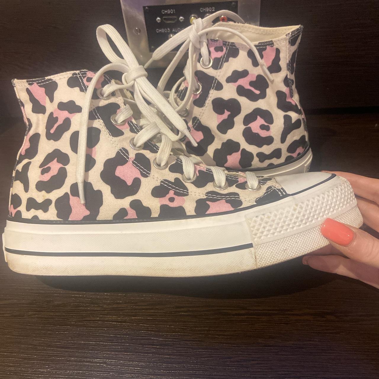 leopard converse size 6