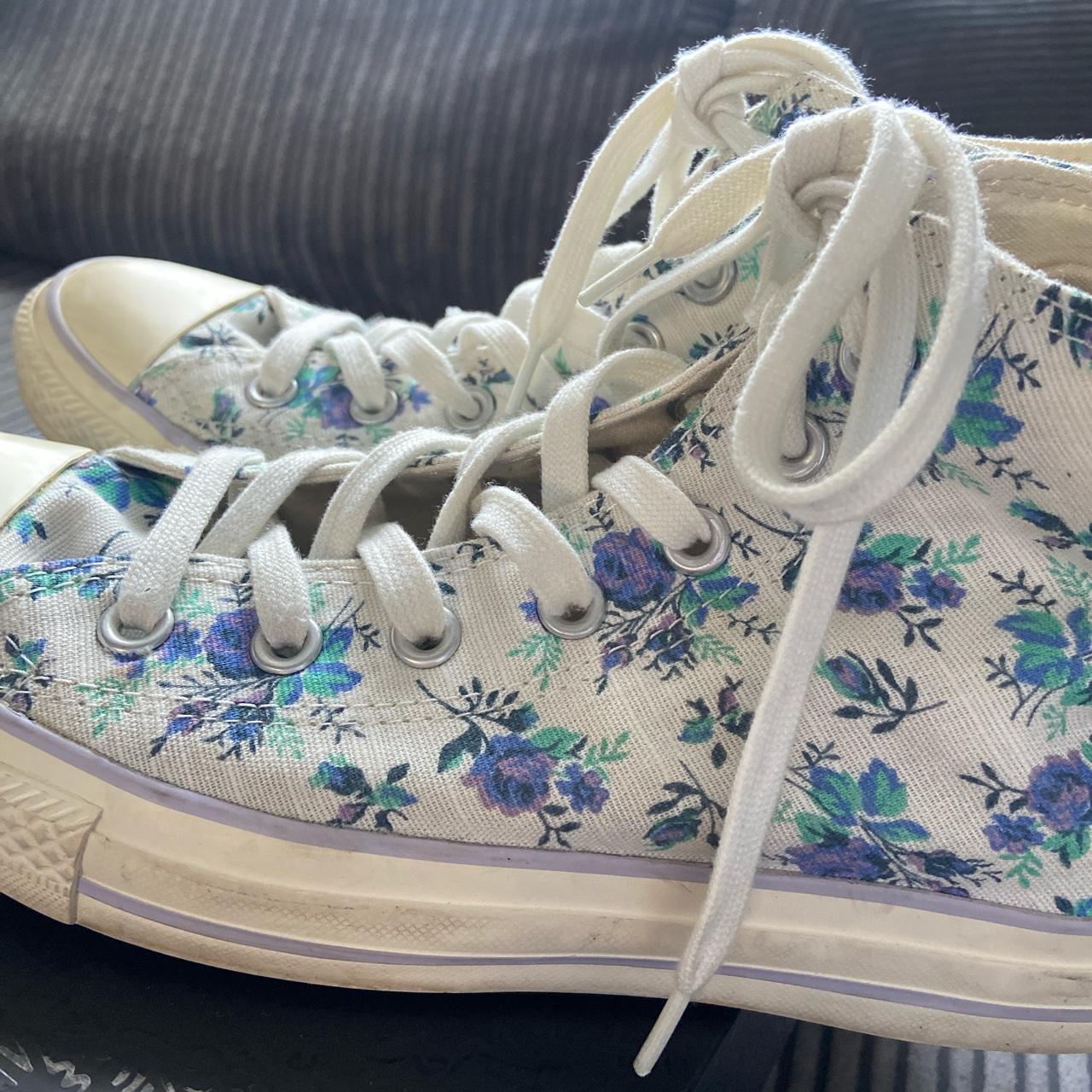 floral converse size 6