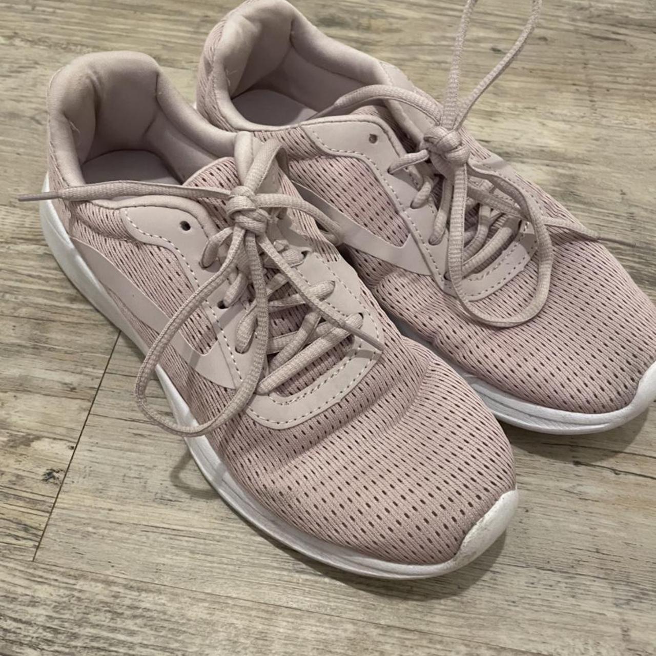 Women's Pink Trainers | Depop