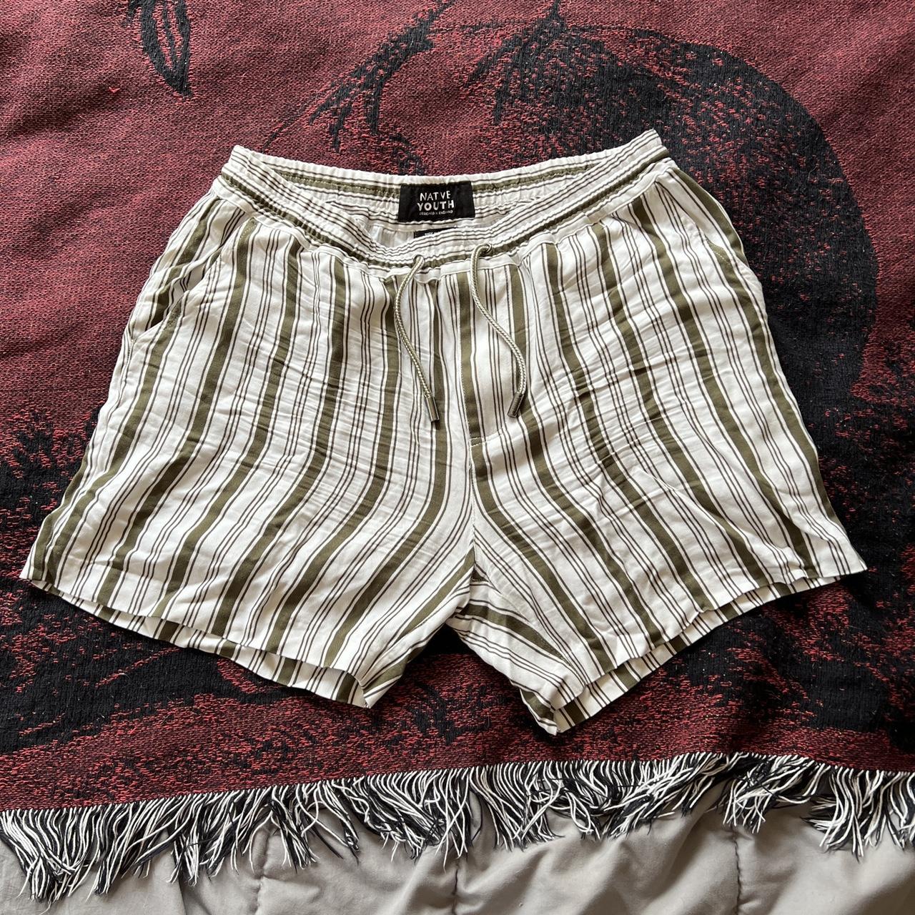Native Youth Men's Green and White Shorts