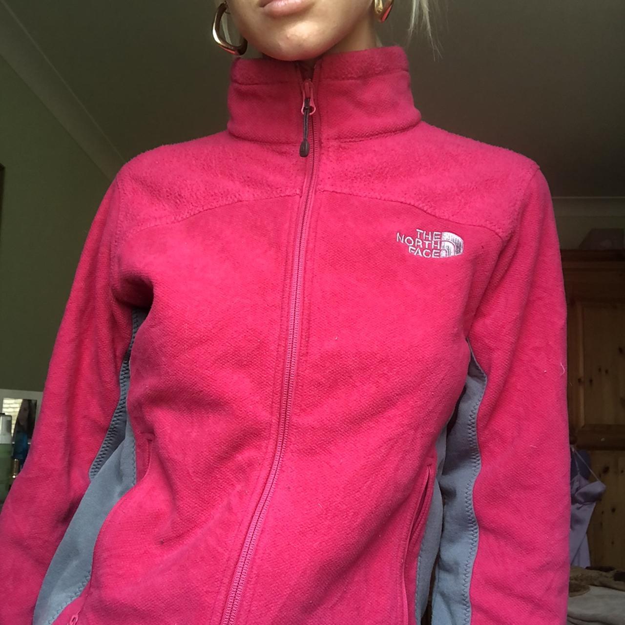 Hot pink sale north face fleece