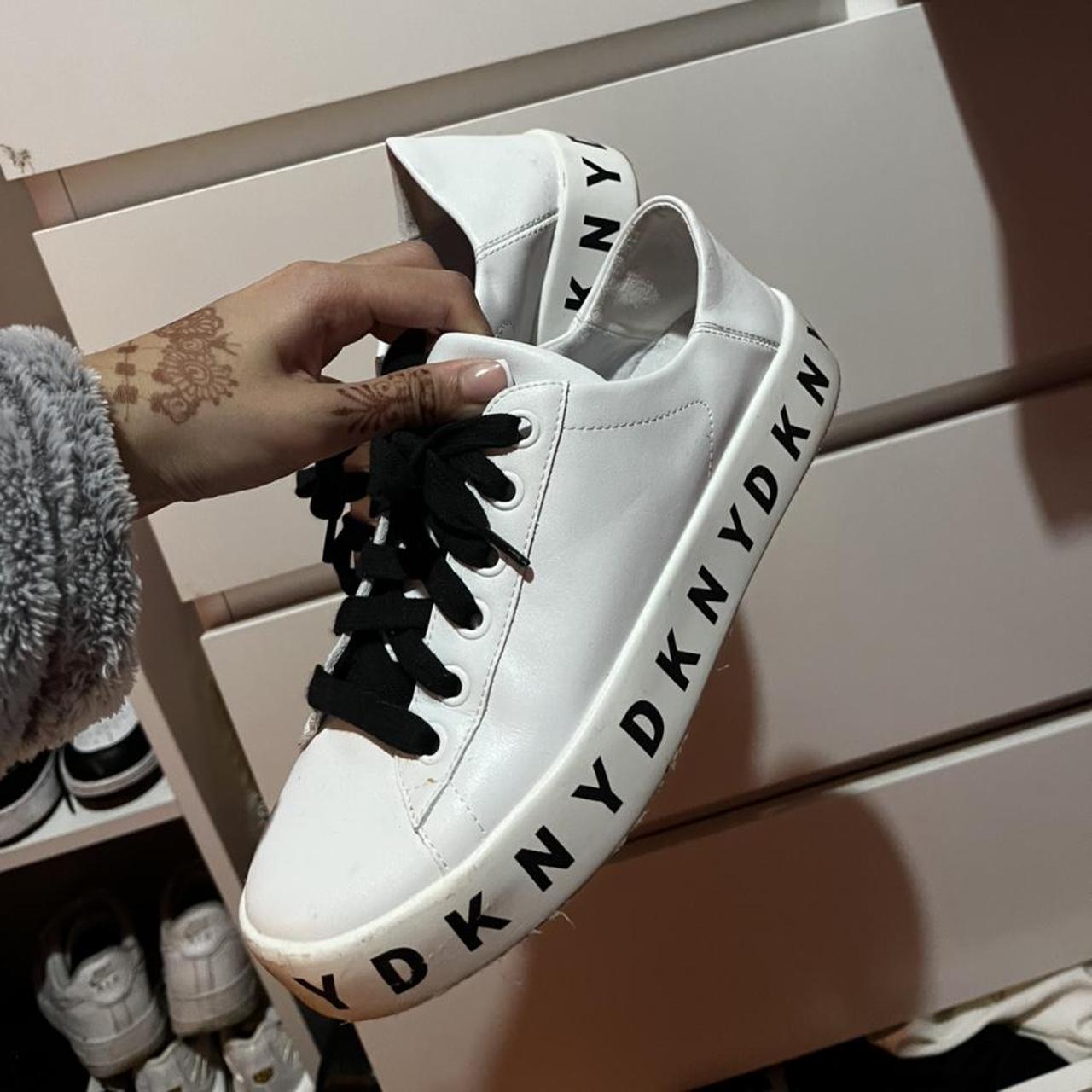 dkny brown trainers