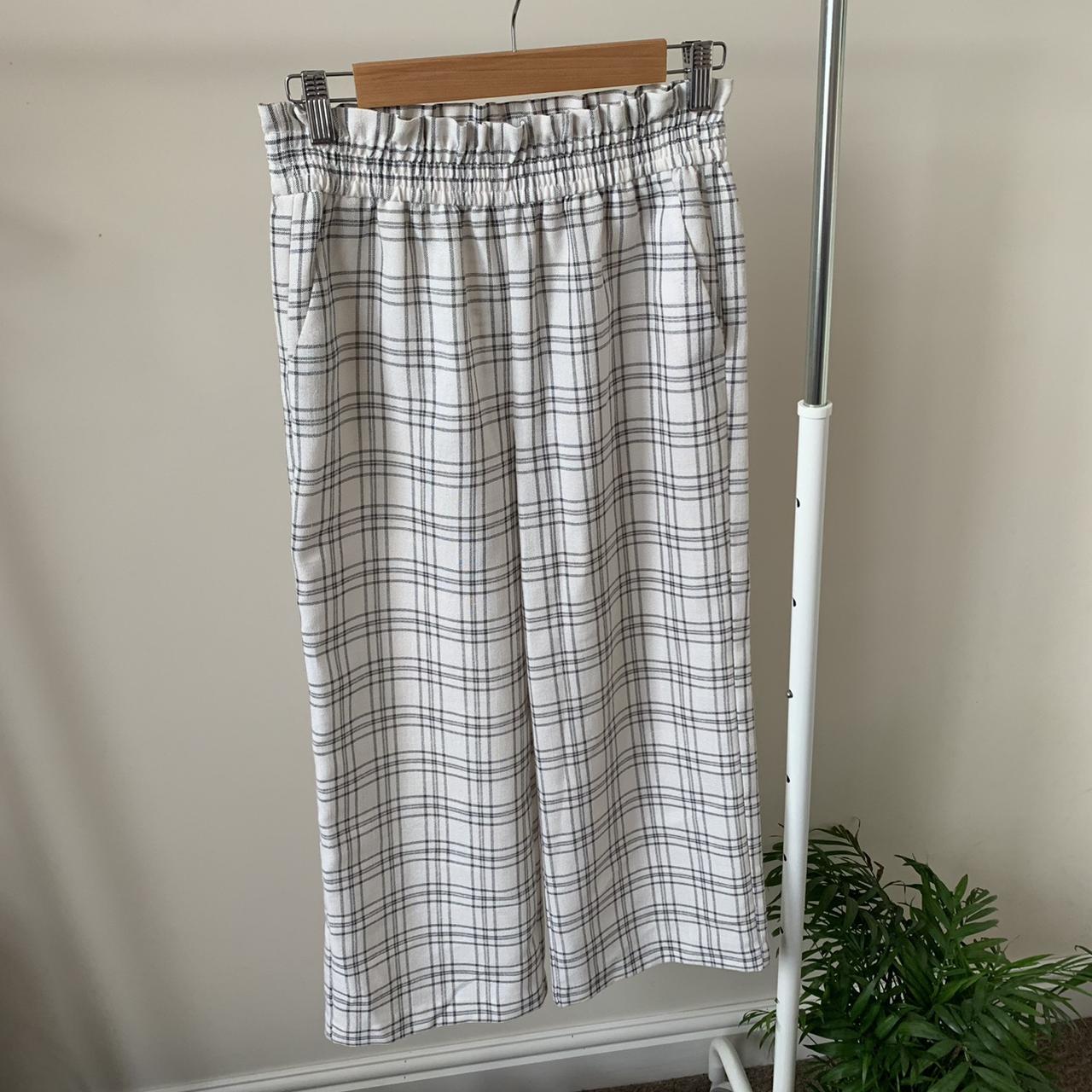 Primark Women's Cream and Black Trousers Depop