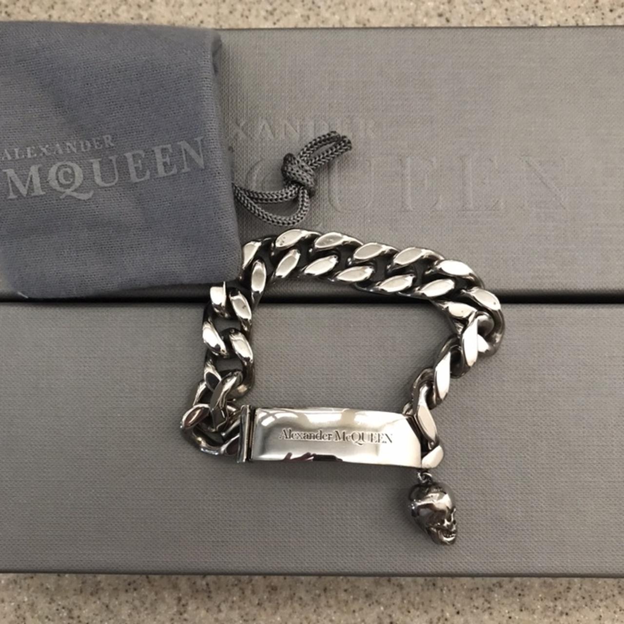 Alexander mcqueen silver hot sale tone chain bracelet