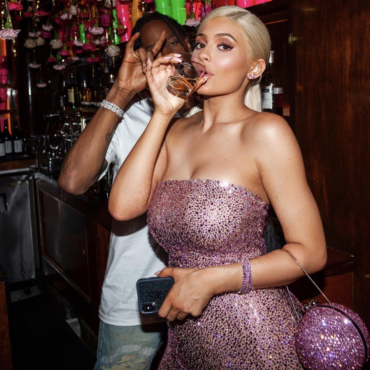 Kylie jenner 21st birthday outfit 2024 fashion nova