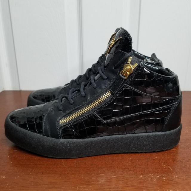 New Age Giuseppe Zanotti Design Shiny Alligator - Depop