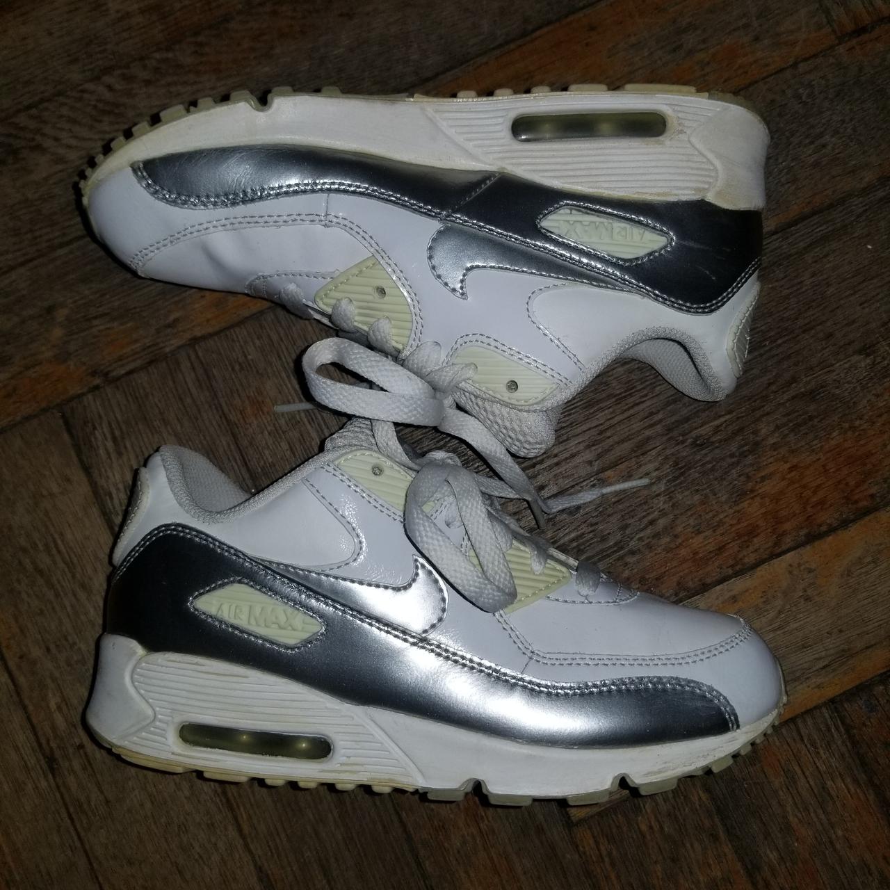 - VTG Y2K 2009 Nike Air Max 90 Ninety GS Grade