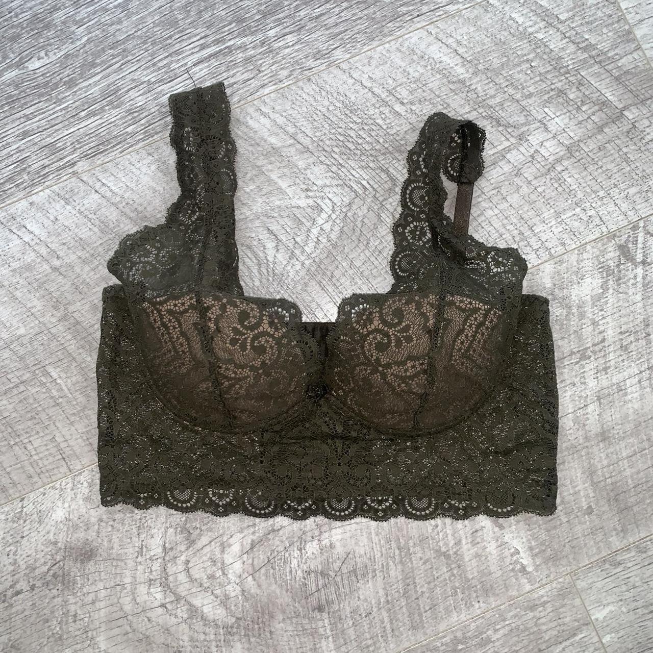 Intimissimi bra / bralette in a flattering olive... Depop