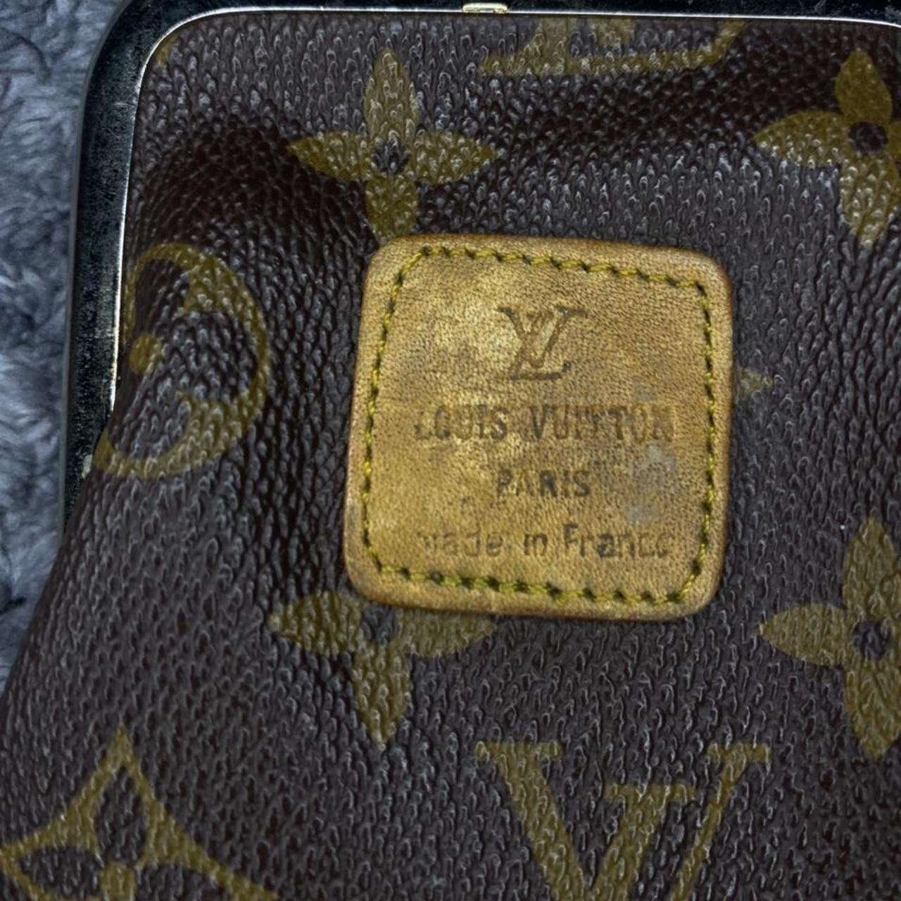 Vintage Saks Fifth Avenue RARE Louis Vuitton Large Kisslock 