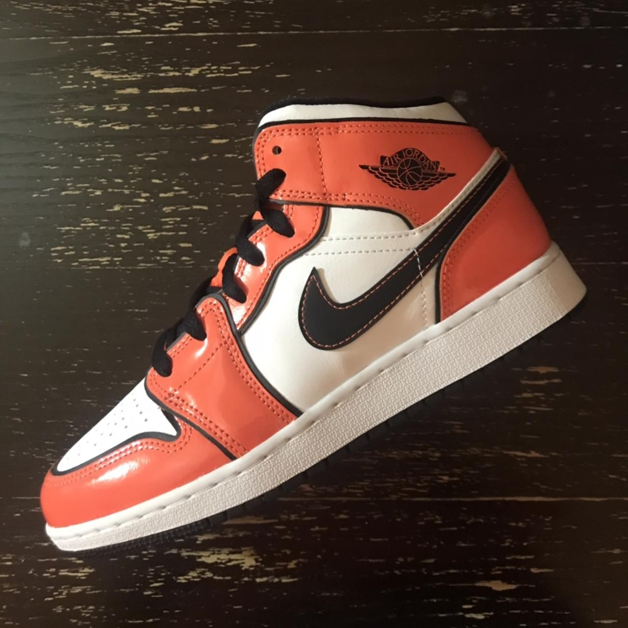 orange jordan 1 size 5.5