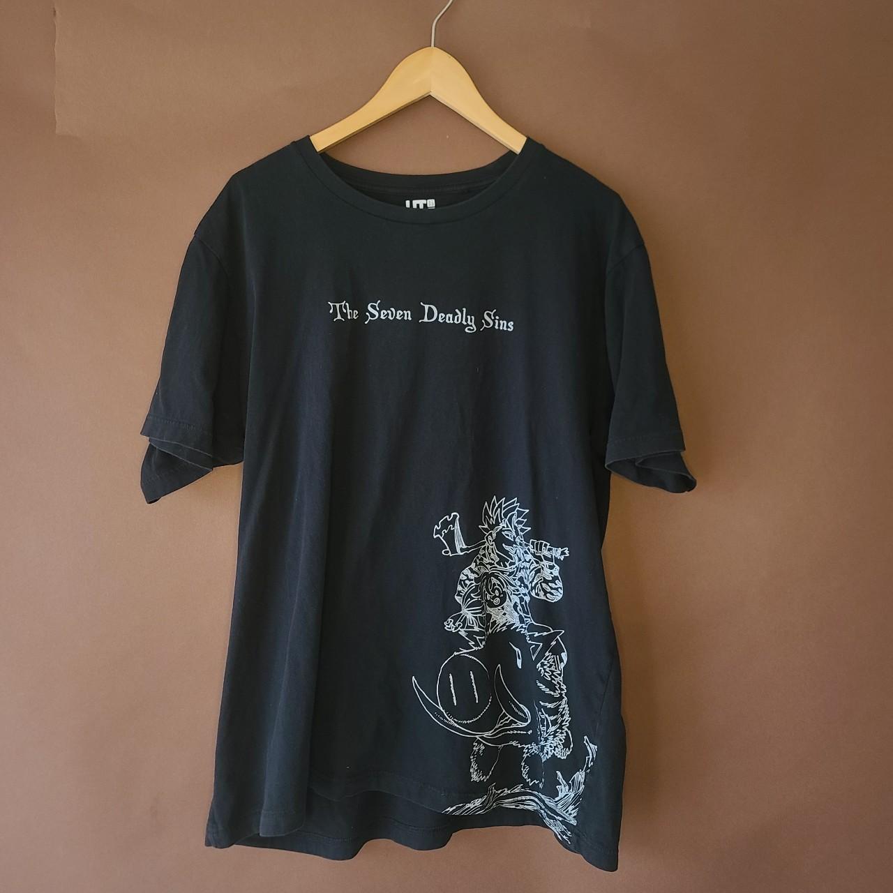 UNIQLO Women's Black T-shirt | Depop