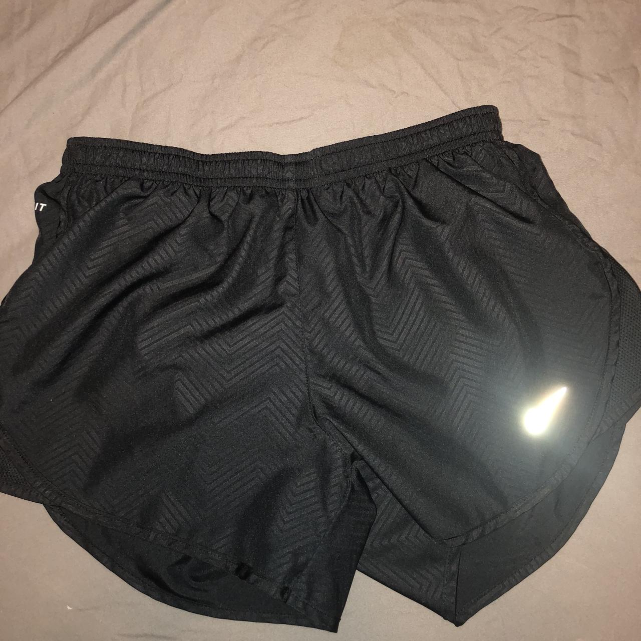 nike running shorts with zipper pocket