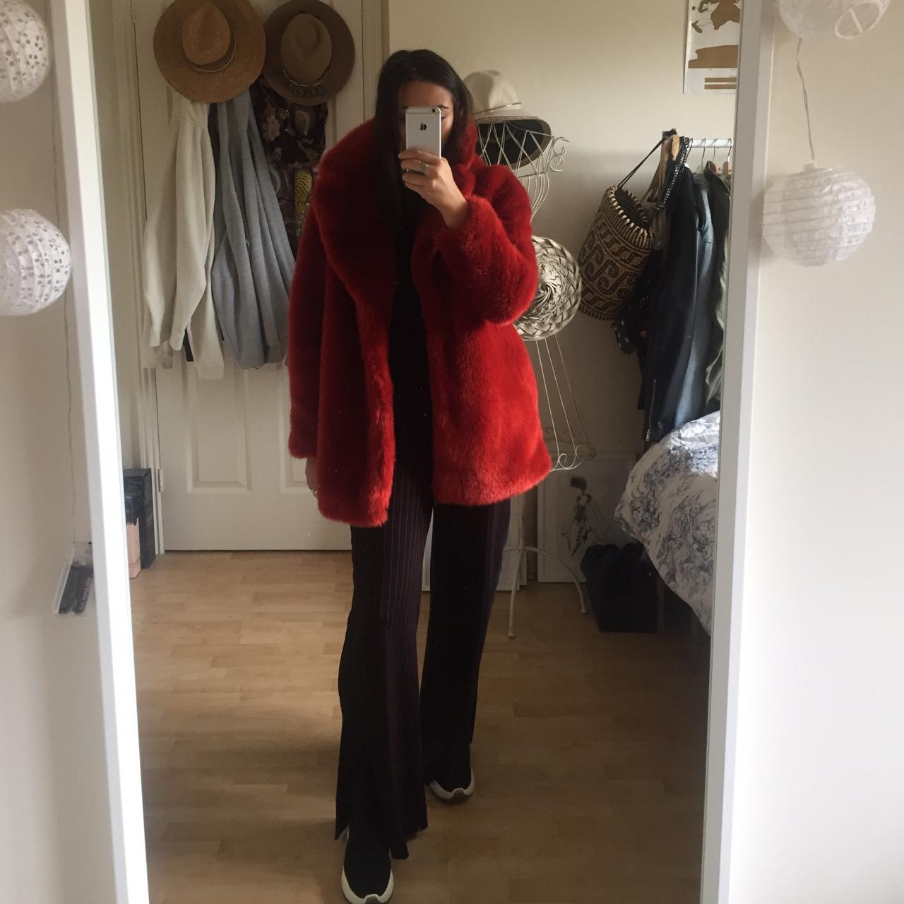 H&m red outlet fur coat